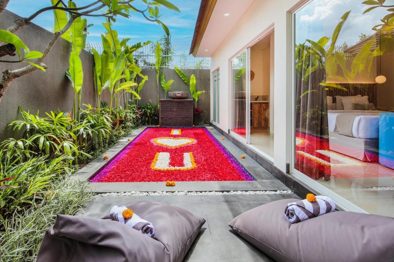 Le Cielo Romantic Villas By Maviba เซมินยัค ภายนอก รูปภาพ